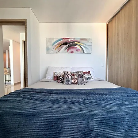 Apartment Aku Is 5 Minutes Away From The Historic Center *